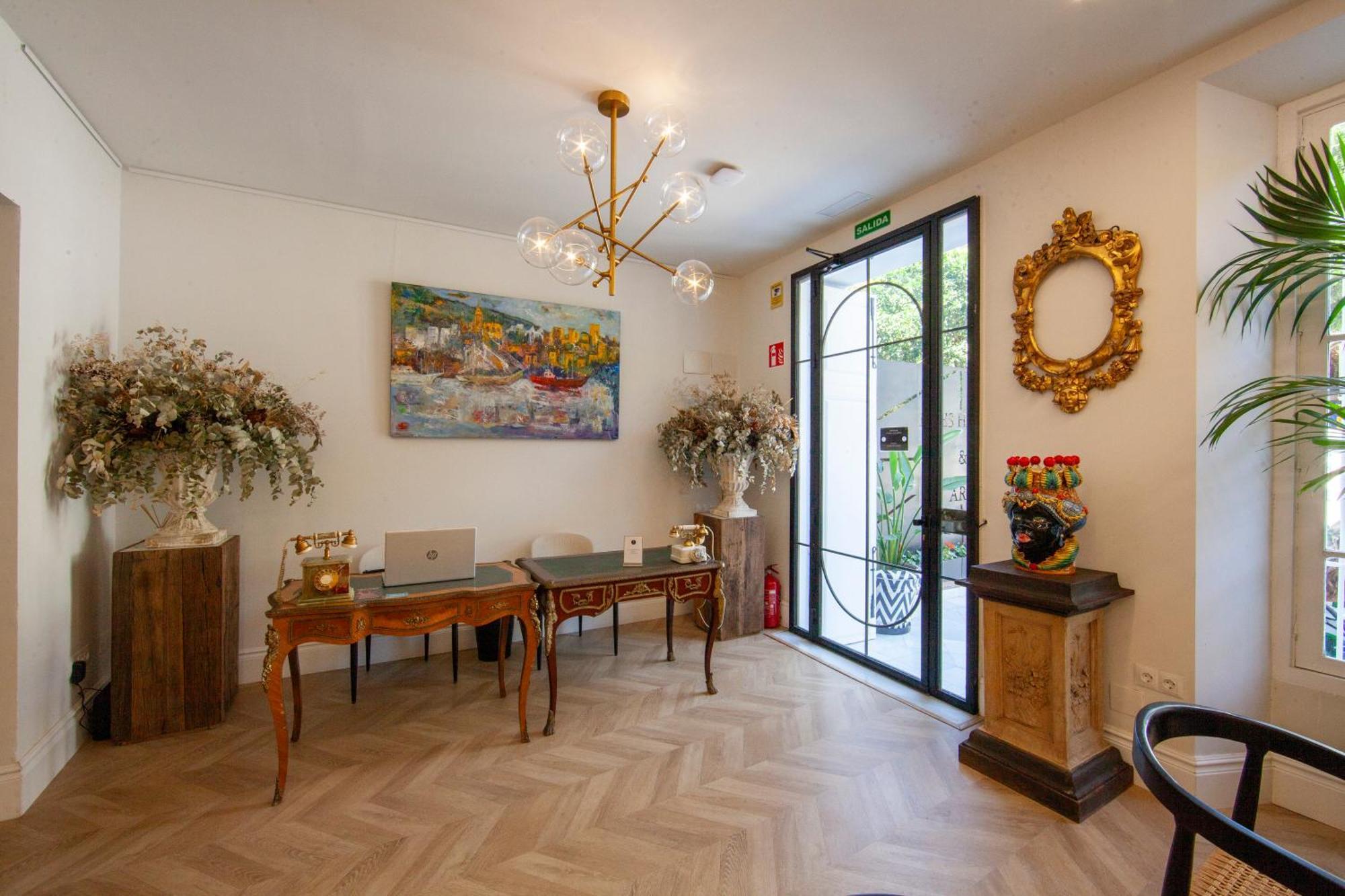 Pries Homes - Little Lotus Málaga Extérieur photo